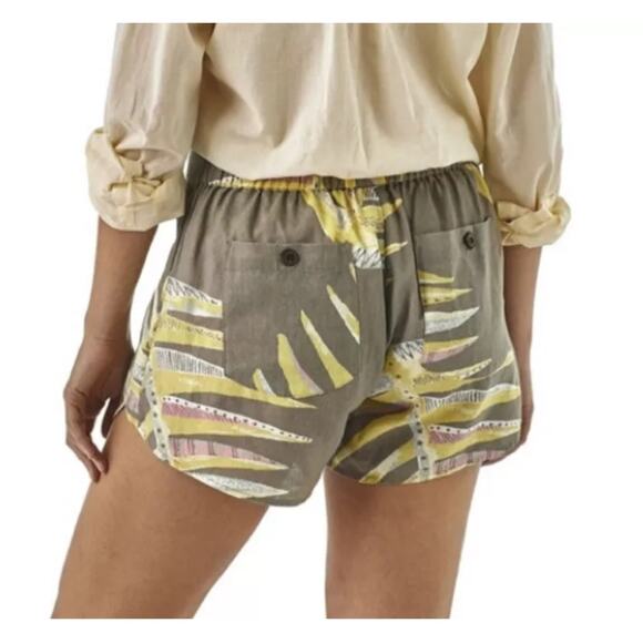Patagonia Wrap Shorts Palms My Heart Sz XL Tan Hemp Tencel Tie Front Pockets - Picture 3 of 15